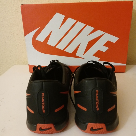 Nike Phantom - Picture 3 of 4
